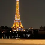 Vue Extraordinaire Sur La Tour Eiffel Lejlighed